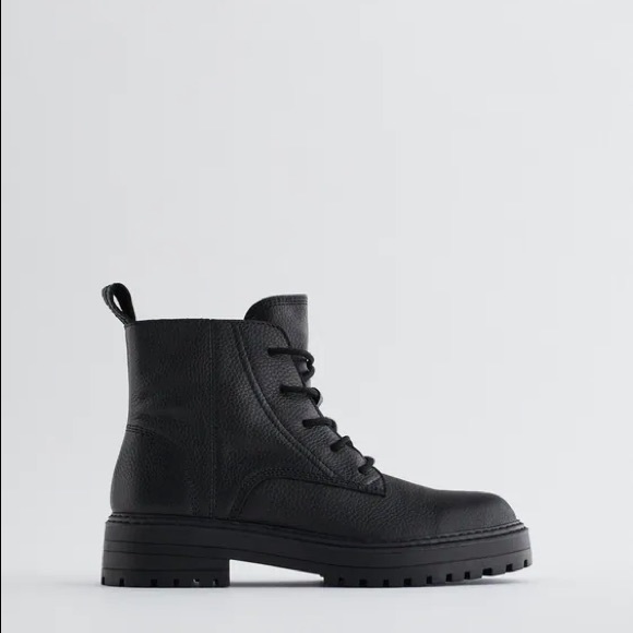 ZARA LOW HEEL LACED 100% LEATHER ANKLE BOOTS - Picture 2 of 12